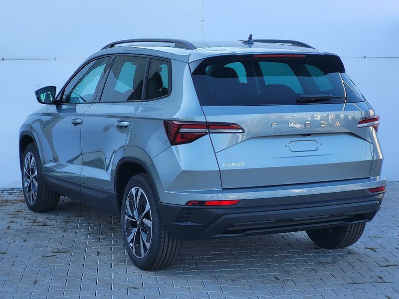 Škoda Karoq Dynamic 1,5TSI 110kW - fotka 5 z 29