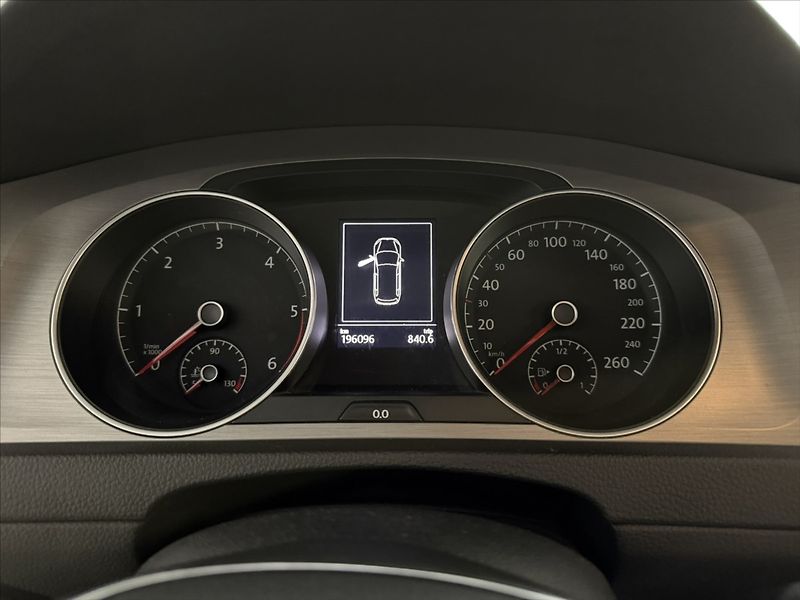 Volkswagen Golf 2,0   TDI 110KW NAVI SPORT ALU - fotka 10 z 45