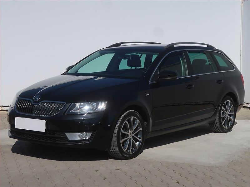 Škoda Octavia (2015) Edition 2.0 TDI, Automat - fotka 2 z 16