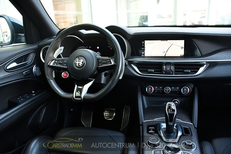 Alfa Romeo Stelvio 2.9V6 Bi-T.382 kW QUADRIFOGLIO - fotka 21 z 61