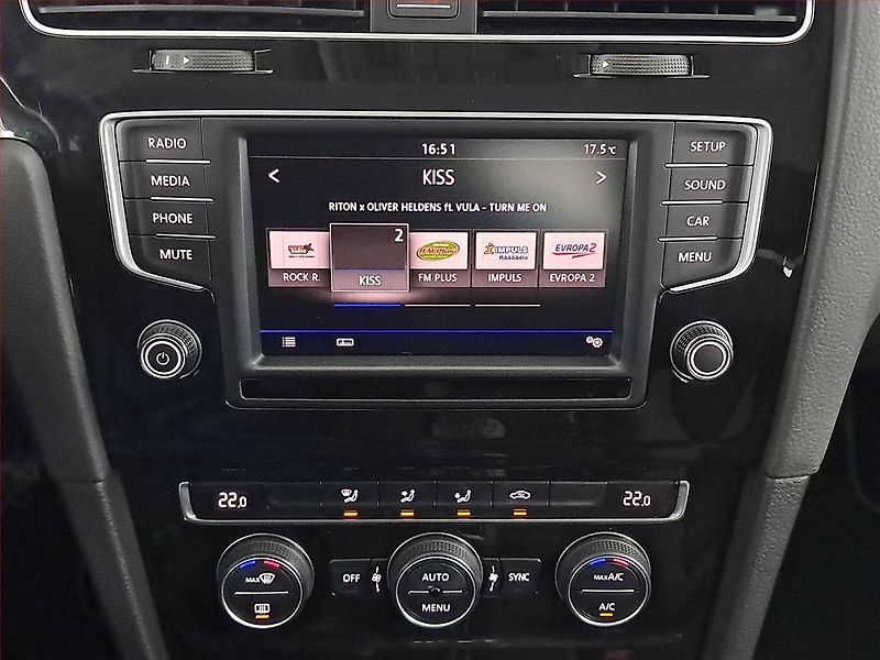 Volkswagen Golf (2017) 1.4 TSI, Tempomat - fotka 12 z 18