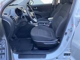 Kia Sportage (2012) 1.6 GDi, ČR, Active, AC - náhled 9