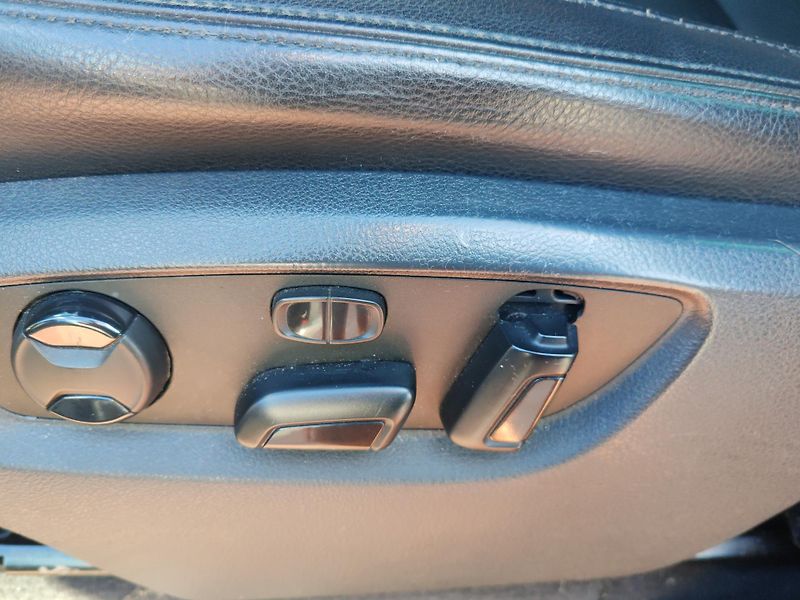 Volkswagen Touareg (2013) - fotka 5 z 11