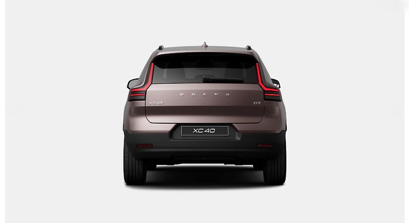 Volvo XC40 (2026) B3 PLUS AUT - fotka 4 z 15