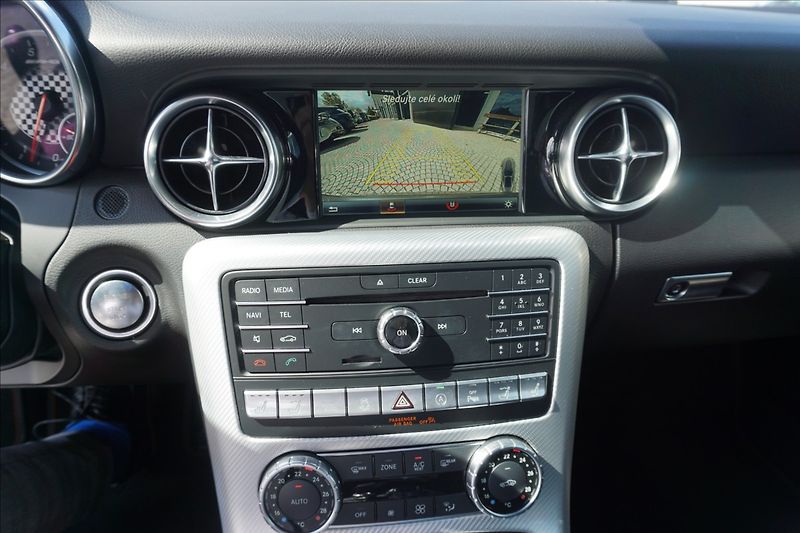 Mercedes-Benz SLC 3,0 AMG 43 - fotka 13 z 20