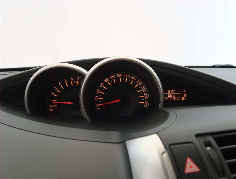 Toyota Verso (2010) 1.8 Valvematic, Tempomat - fotka 11 z 21
