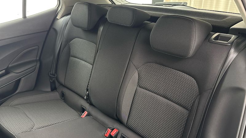Škoda Fabia 1.0 TSI Style - fotka 16 z 23