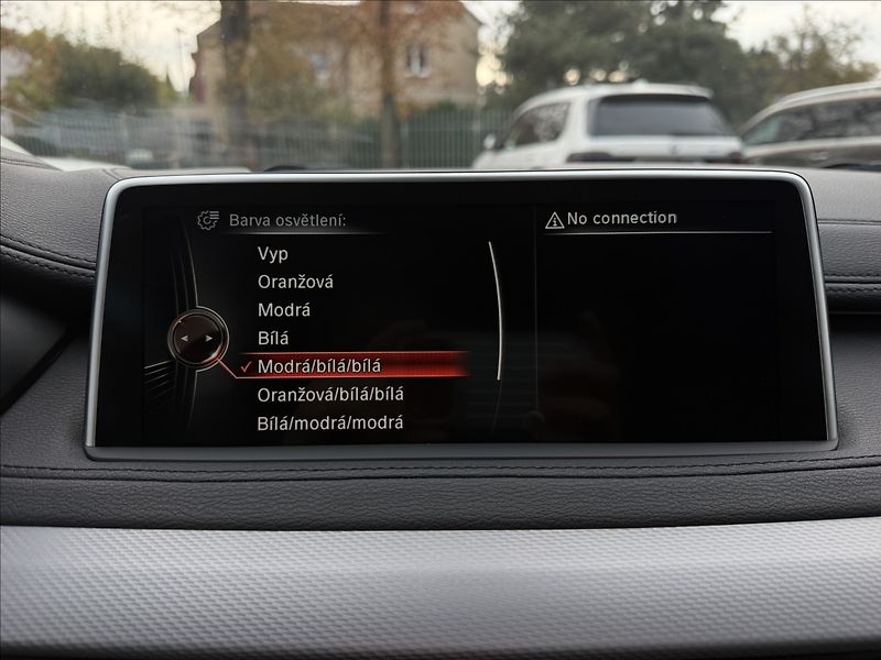 BMW X6 M50d Xdrive - fotka 21 z 30