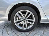 Volkswagen Passat Variant 2.0 TDI DSG R-Line 4Motion - náhled 34