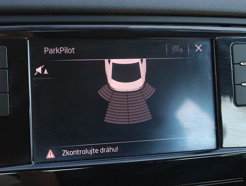 Škoda Octavia (2018) Ambition Plus 1.4 TSI - fotka 19 z 21