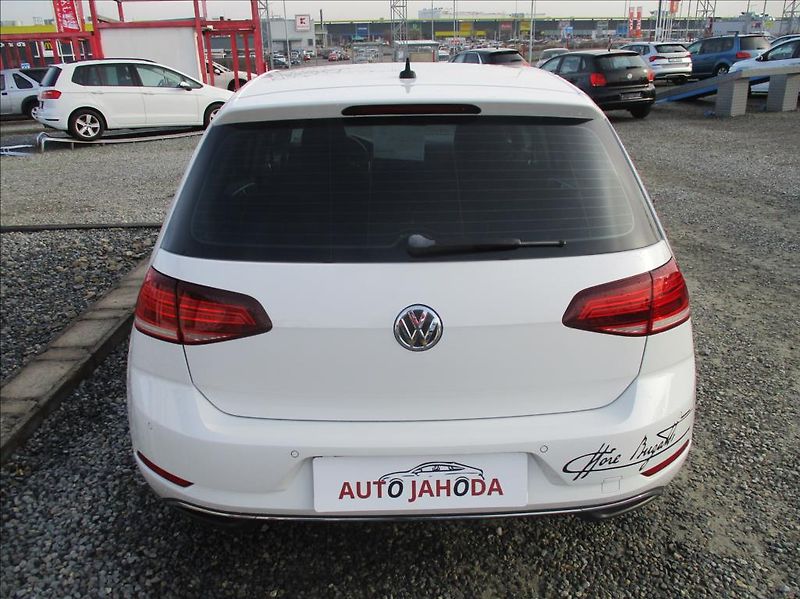 Volkswagen Golf 1,0 TSI,klima,Apple/Android - fotka 7 z 28