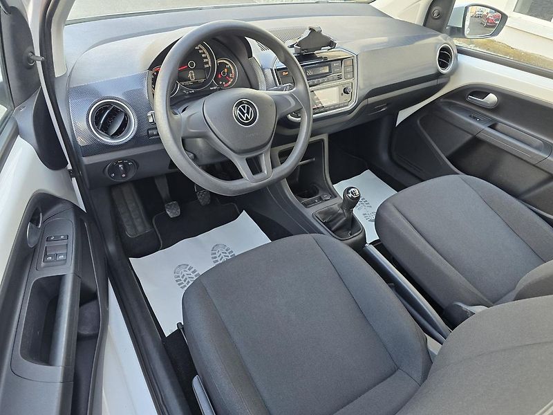Volkswagen up! CNG KAMERA + DIGIKLIMA ČR - fotka 9 z 25
