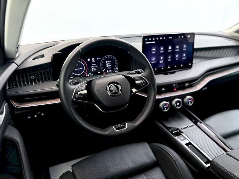 Škoda Superb (2024) L&K 2.0TDI/142kW 4x4 7DSG - ma - fotka 20 z 52