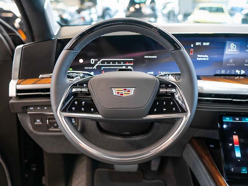 Cadillac Escalade (2026) 6.2 ESV Sport Platinum 2026 - fotka 20 z 45