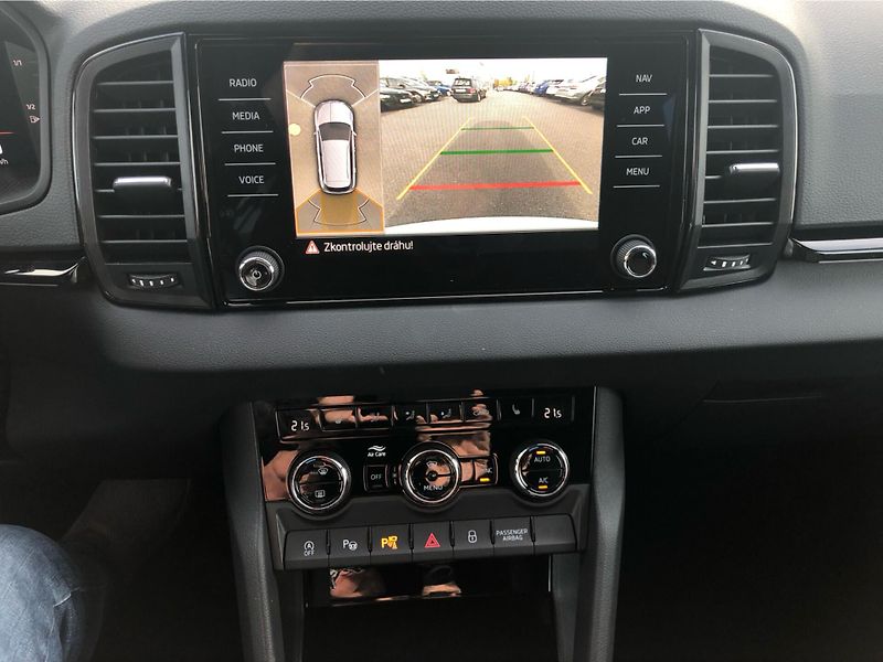 Škoda Karoq 1,5 TSI - fotka 21 z 30
