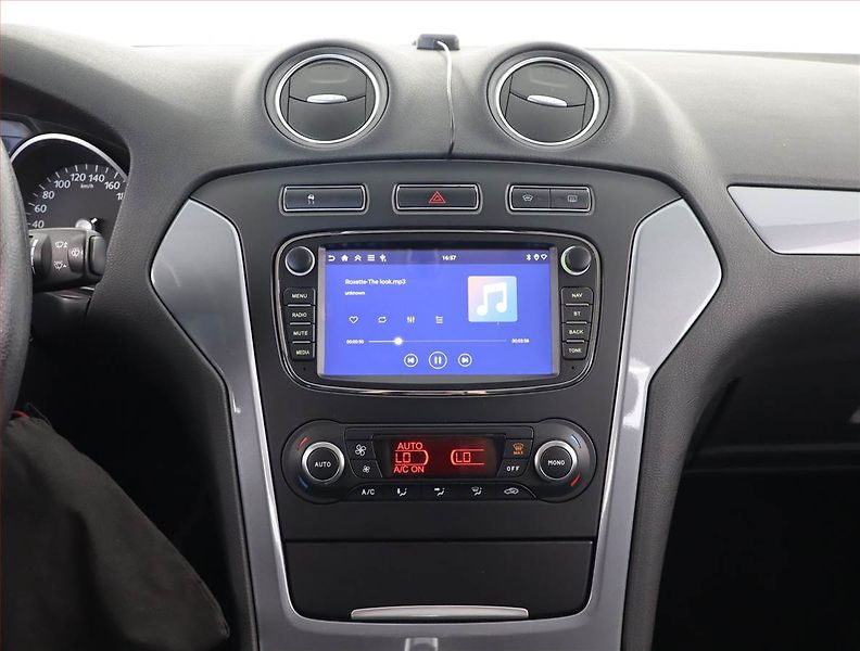 Ford Mondeo (2012) Trend 2.0 TDCi, Serv.kniha - fotka 12 z 19