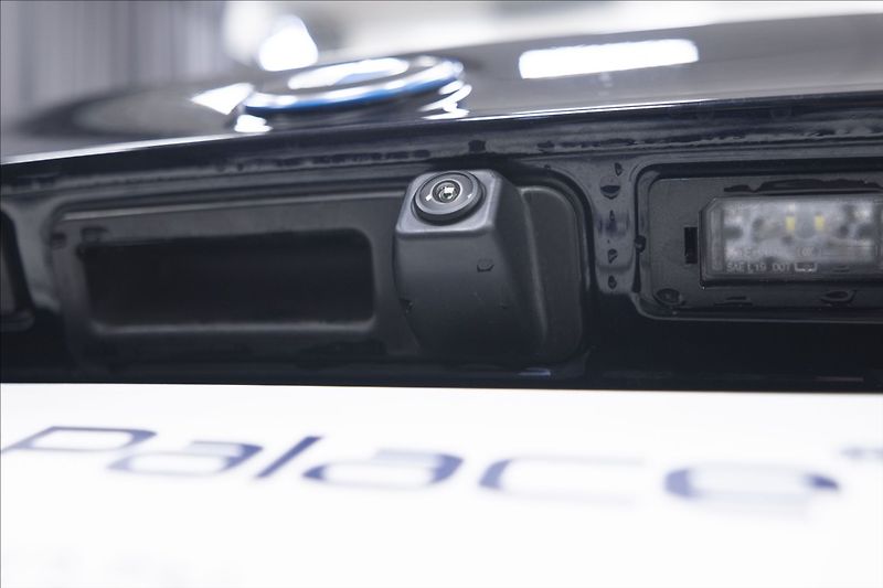 BMW Řada 5 530e xDrive M Sport ČR DPH   2 - fotka 33 z 42