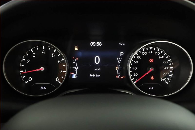 Jeep Compass (2017) 1.4 MultiAir, 4X4, Automat - fotka 8 z 20
