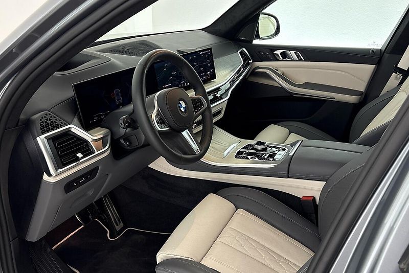 BMW X5 xDrive30d - fotka 7 z 28