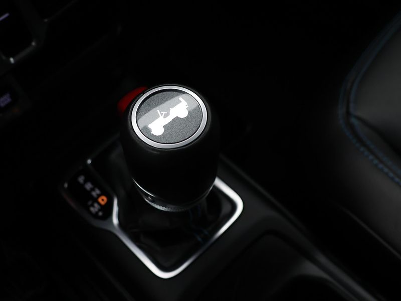 Jeep Wrangler 2,0 4xe 200kW Unlim. Rubicon C - fotka 26 z 34
