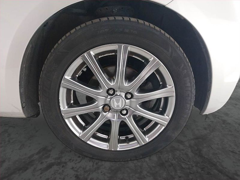 Honda Jazz (2010) 1.4 i-VTEC, po STK, udržované - fotka 15 z 16