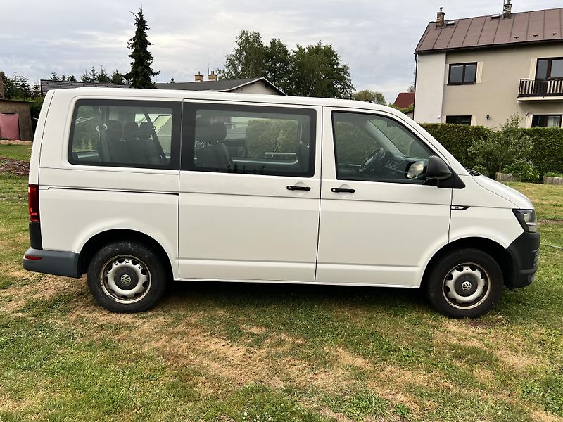 Volkswagen Transporter 2.0TDI 75KW,9MÍST,TZ,KLIMA,1MA - fotka 8 z 37