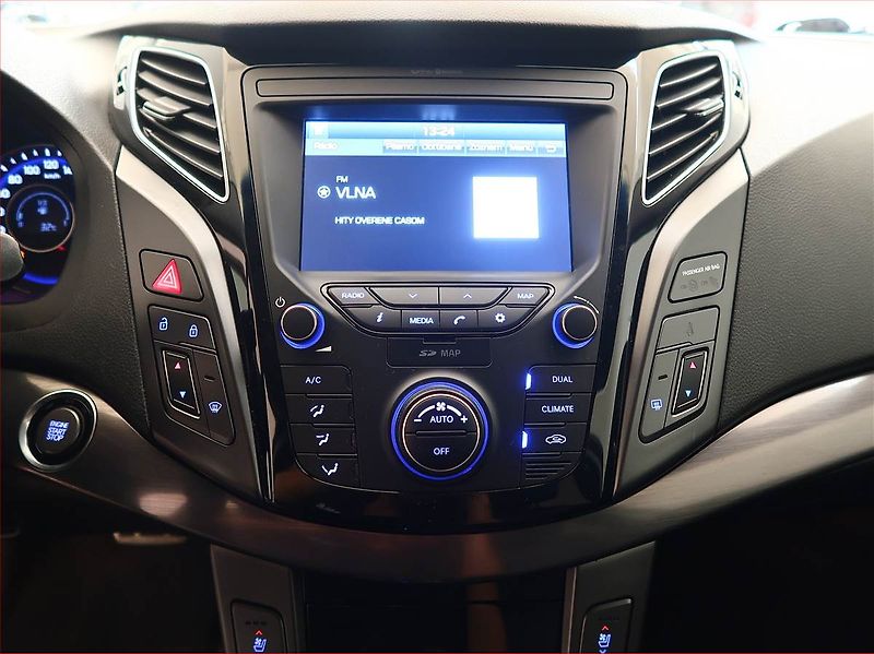 Hyundai i40 (2018) 1.7 CRDi, Automat, Kůže, Navi - fotka 12 z 20