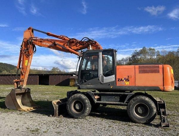 Hitachi (2010) ZX 210W-3 kolové rypadlo 22t - fotka 3 z 7