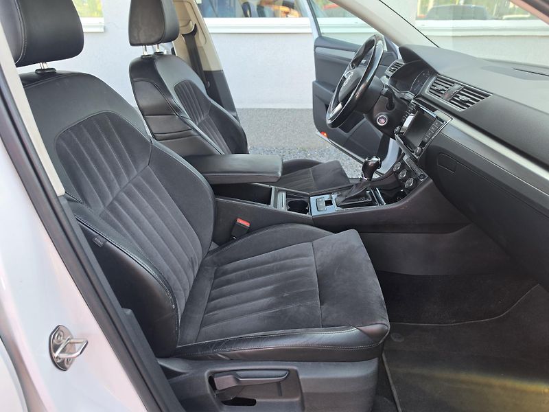 Škoda Superb 2.0 TDI ALCANTRA Led DSG  - fotka 14 z 24