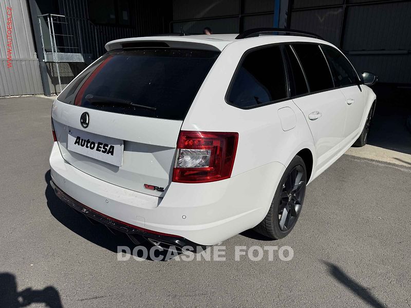Škoda Octavia (2016) 2.0 TDi, navi, bixen - fotka 2 z 3