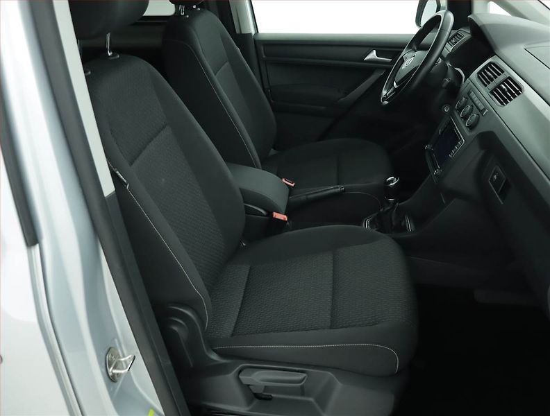 Volkswagen Caddy (2020) Maxi 1.4 TSI, 7Míst, DPH - fotka 9 z 17