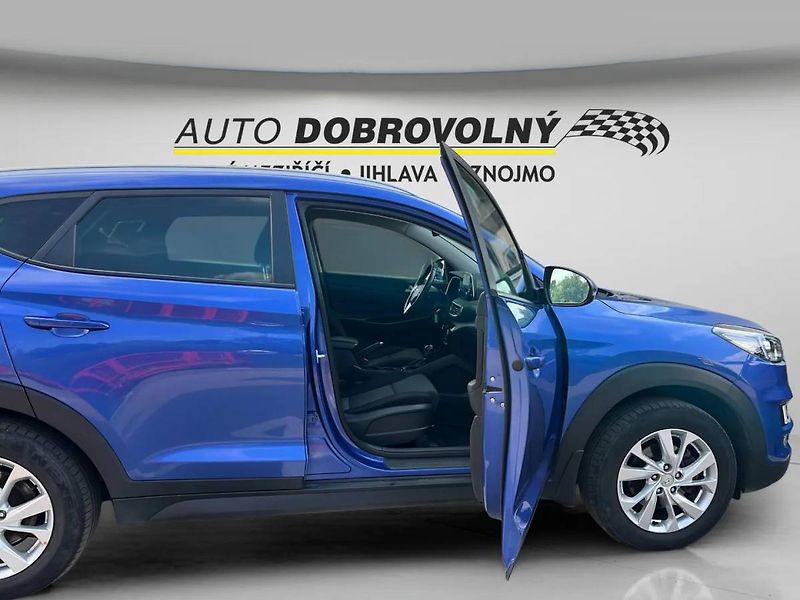 Hyundai Tucson 1,6 TGDI 130kW DCT 4WD Trikolo - fotka 13 z 40