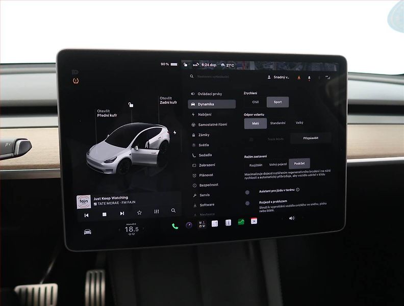 Tesla Model Y (2023) Performance 79kWh, SoH 93% - fotka 20 z 33