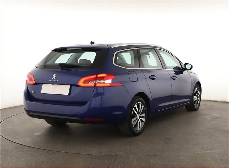 Peugeot 308 (2020) Allure 1.5 BlueHDi, Serv.kniha - fotka 5 z 15
