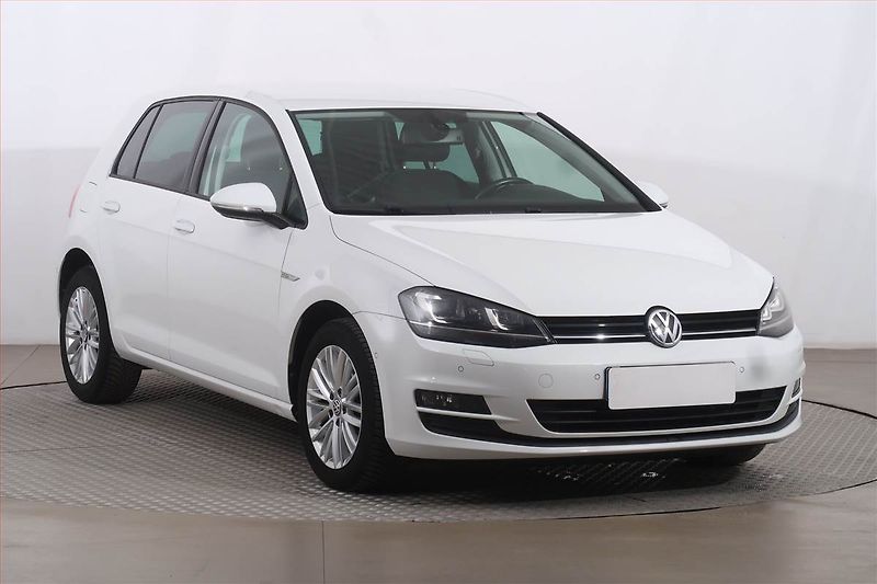 Volkswagen Golf (2014) Comfortline 1.6 TDI, Automat - fotka 1 z 23