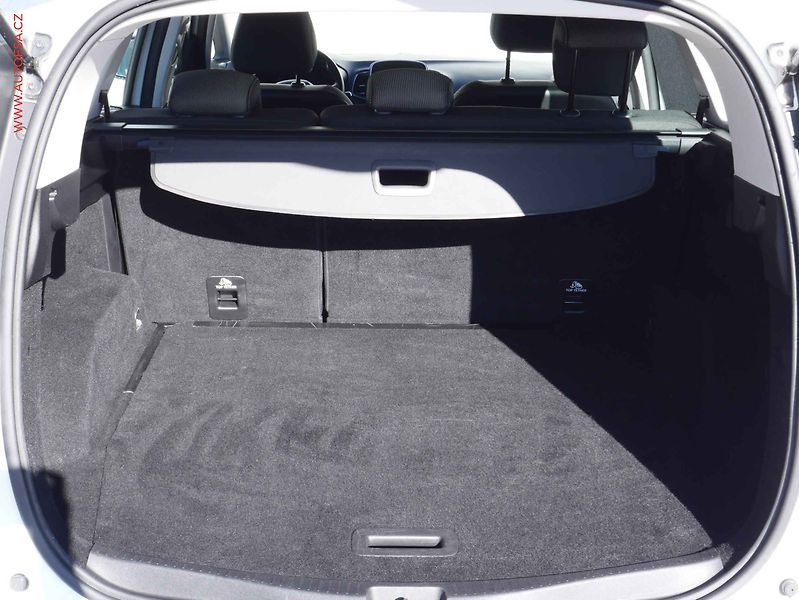 Renault Grand Scénic (2019) 1.3 TCe, 1.maj,ČR, AC, TZ - fotka 7 z 16