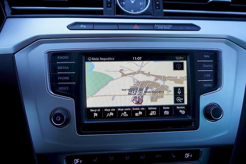 Volkswagen Passat (2015) TDI 110 kW DSG Comfortline Var - fotka 13 z 29