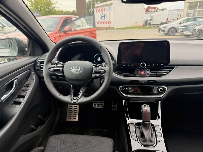 Hyundai i30 HB FL 1,5 T MH DCT NLINE SAFE - fotka 7 z 9