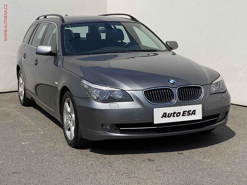 BMW Řada 5 (2007) 3.0d 530d, xDrive, Panor - fotografie inzerátu