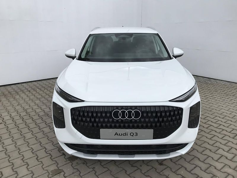 Audi Q3 7STT  1,5 TFSI - fotka 2 z 24