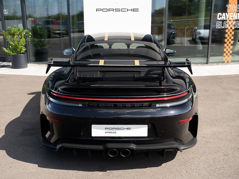Porsche 911 GT3 - fotka 8 z 30