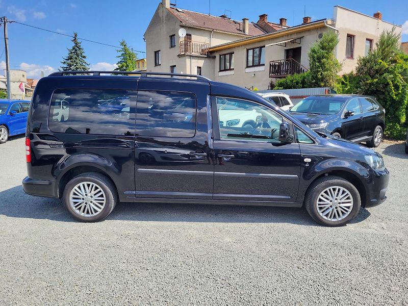 Volkswagen Caddy MAXI 1.6 TDi 75kW 5-míst - fotka 5 z 39