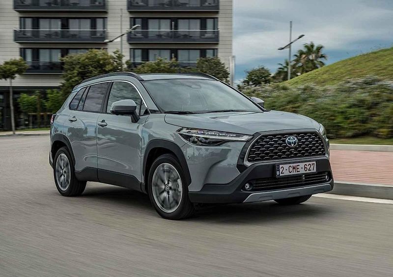 Modely Toyoty jsou nyní k mání s velkými slevami. Například kupující Corolly Sedan můžou ušetřit 130 000 Kč