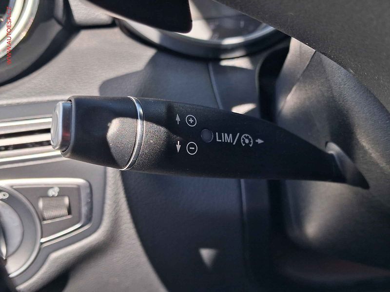 Mercedes-Benz Třídy C (2019) 2.2 CDi 220d 4Mat, 2.maj,ČR - fotka 18 z 21