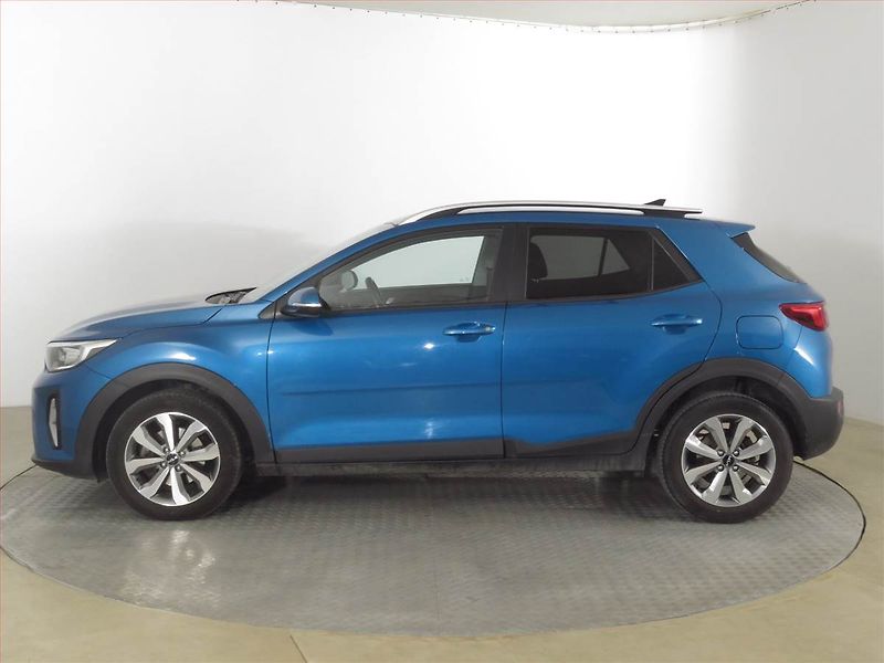 Kia Stonic (2023) 1.0 T-GDI, Automat, Serv.kniha - fotka 3 z 19
