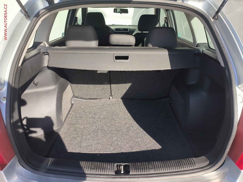 Škoda Fabia (2009) 1.2 12V, ČR, AC, ČR - fotka 7 z 14