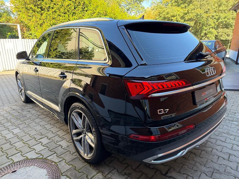 Audi Q7 50TDi-ČR-R21-S LINE-FACELIFT - fotka 4 z 35
