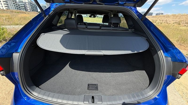 Lexus RX 350h 350H 2,5 HEV F SPORT DESIGN - fotka 28 z 31