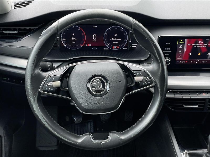 Škoda Octavia 2,0 TDI Combi Ambition Plus - fotka 8 z 22