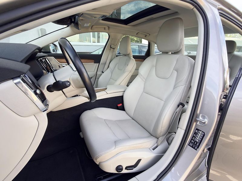Volvo S90 B5 AWD (nafta) // tažné zaříz. - fotka 11 z 38